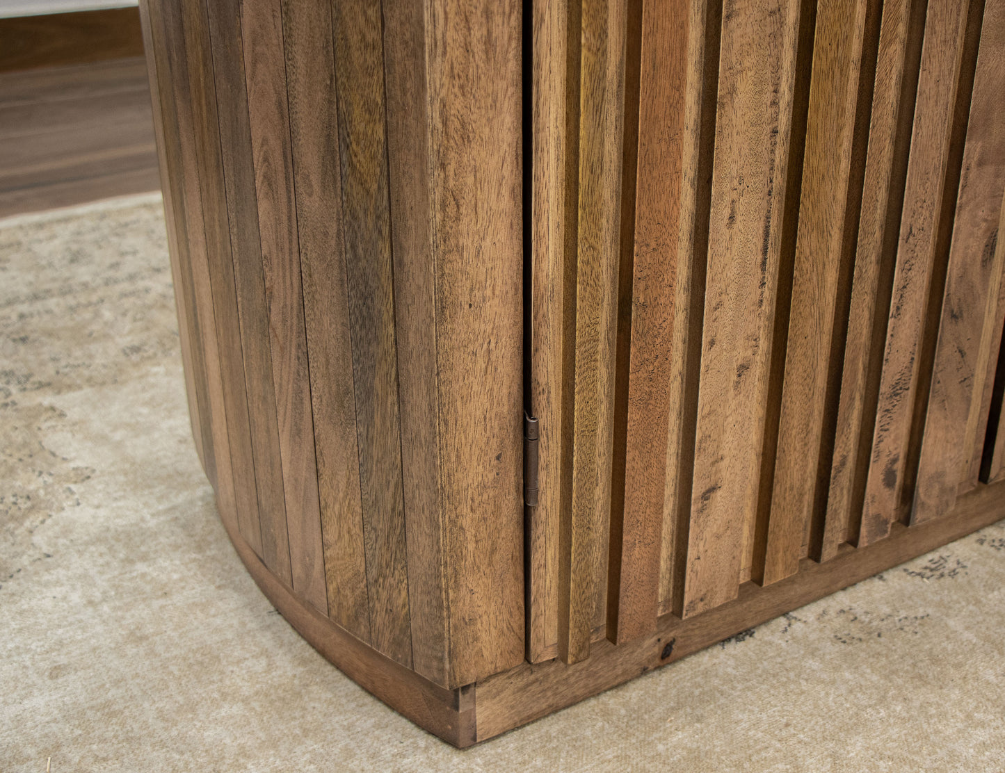 Plateau 4 Door Console