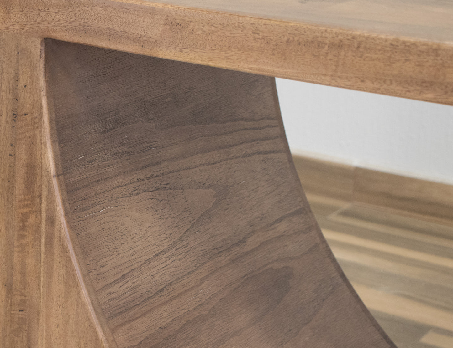 Plateau End Table