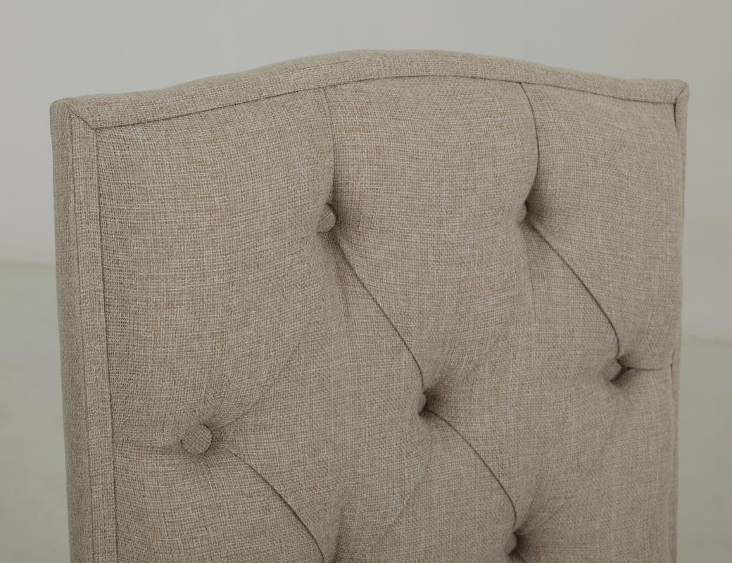 Tufted Backrest Upholstered Chair